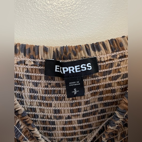 Cheetah print romper from express - Picture 2 of 4